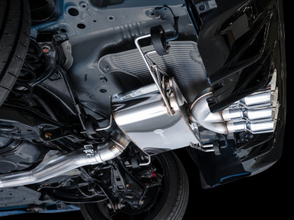Escape AWE Tuning para Honda Civic Type R FL5 Touring Edition 2023 con triple punta plateada cromada