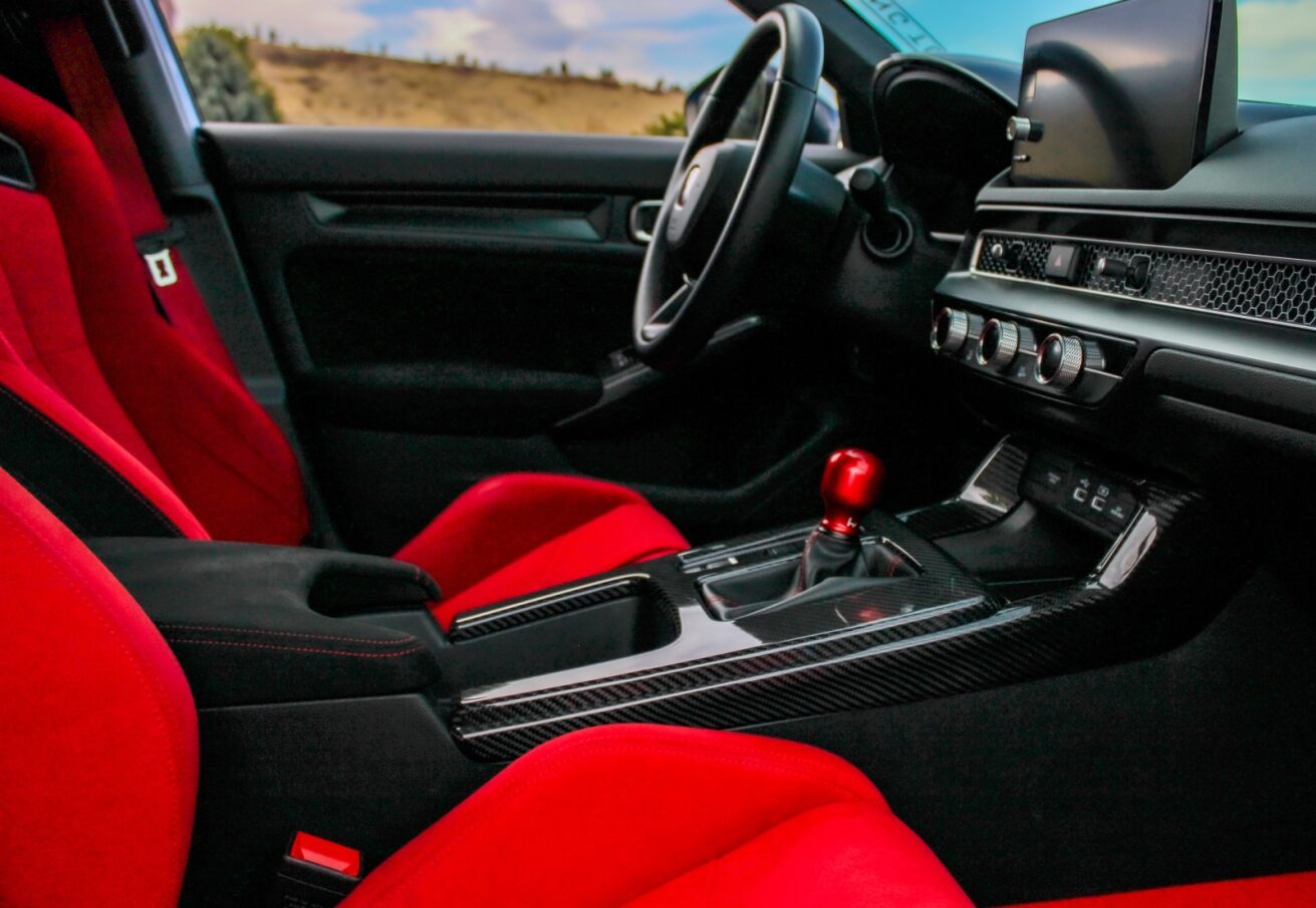OLM LE Carbon Fiber Shift Panel Side Covers (3pc) - 2023+ Honda Civic FL5 Type R - VTEC SLAYER
