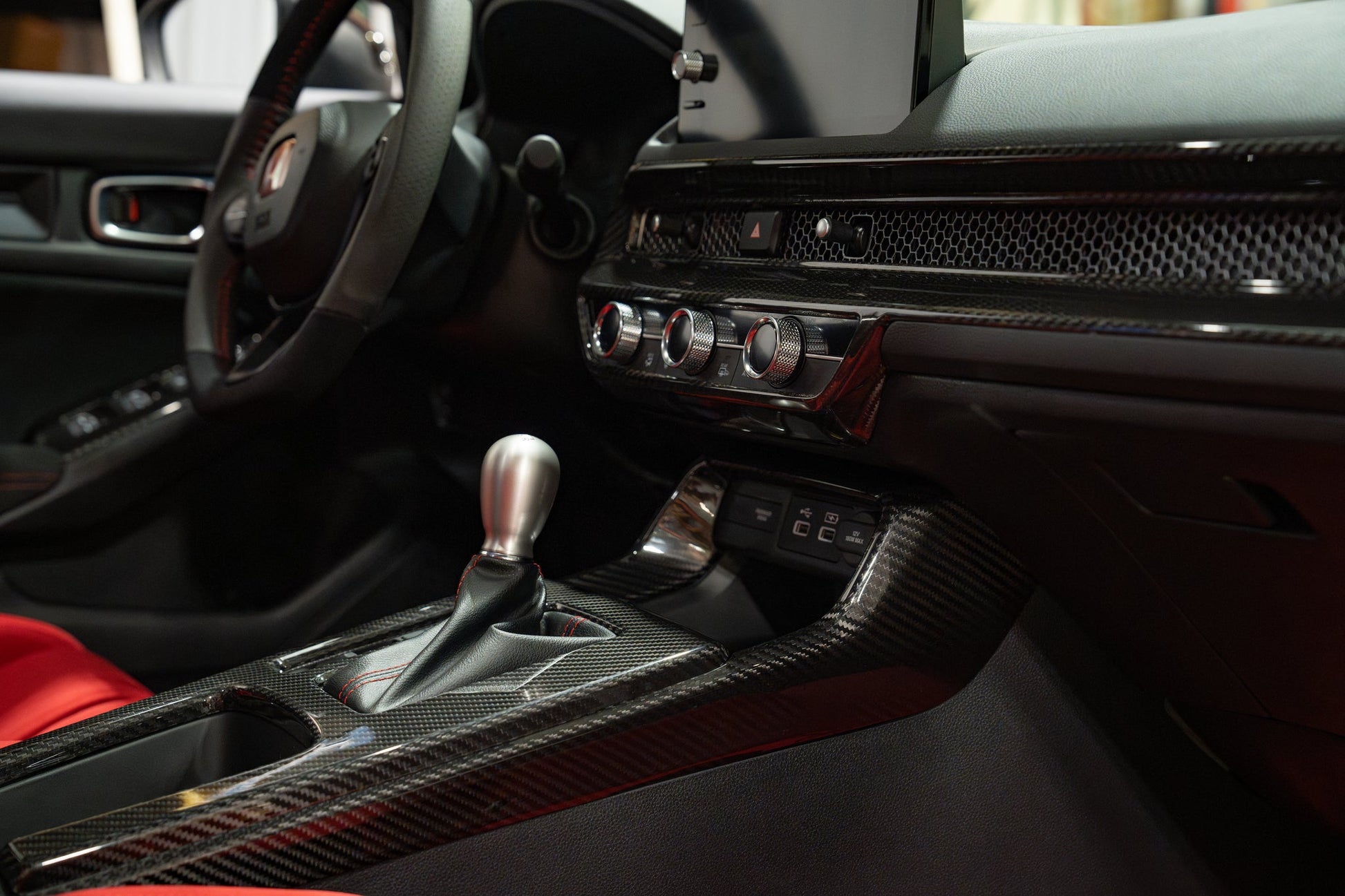OLM LE Carbon Fiber Shift Panel Side Covers (3pc) - 2023+ Honda Civic FL5 Type R - VTEC SLAYER